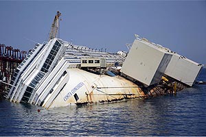 Diver dies during work on shipwrecked Costa Concordia in Italy